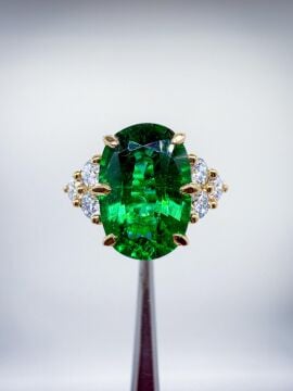 Pırlantalı Zümrüt Yüzük