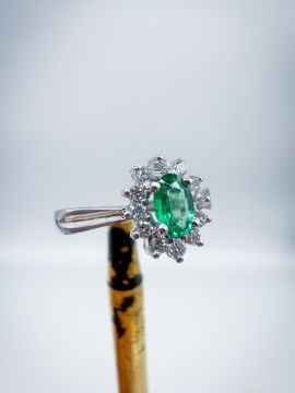 Pırlantalı Zümrüt Yüzük