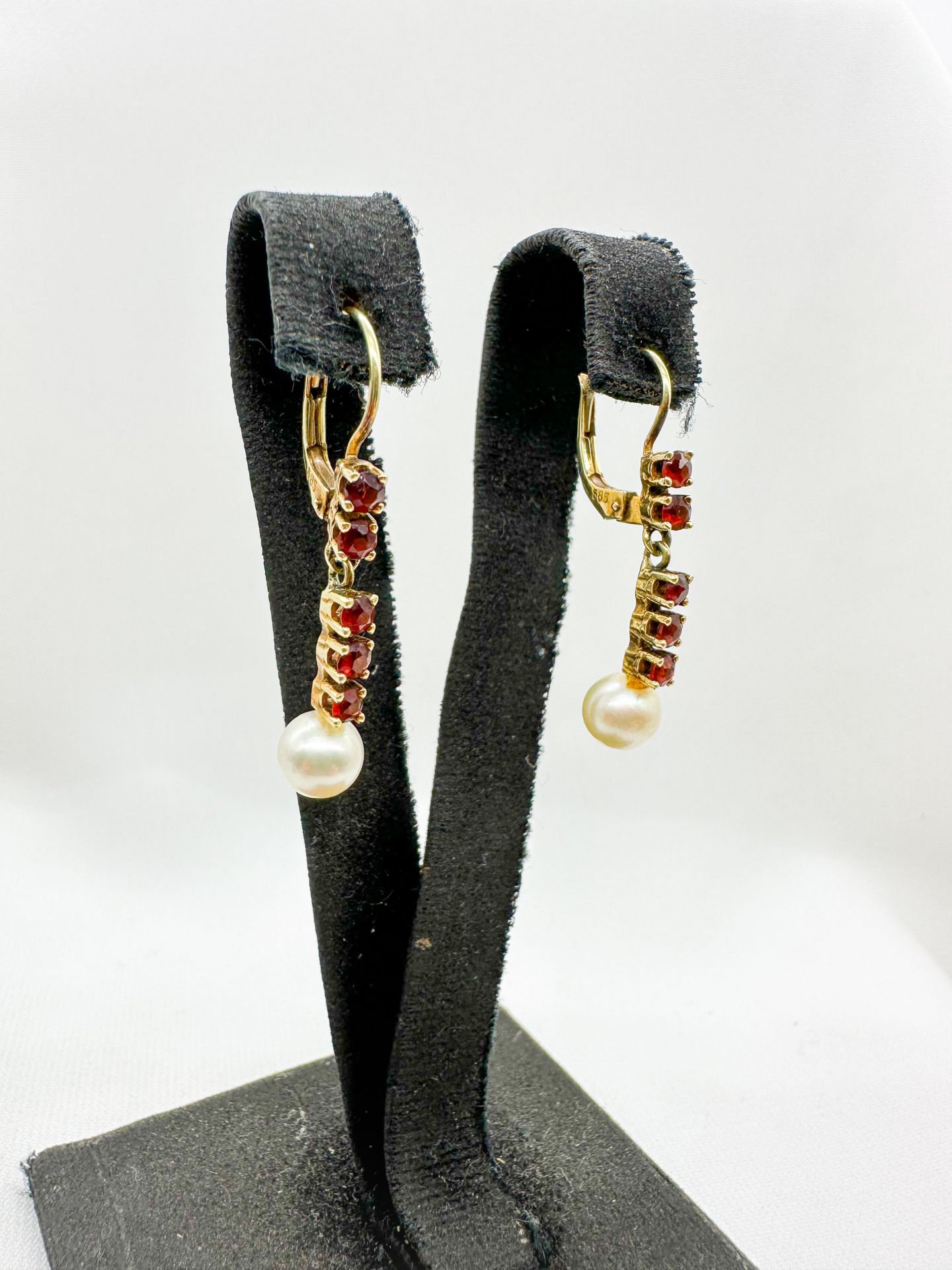 Garnet ve İncili Küpe