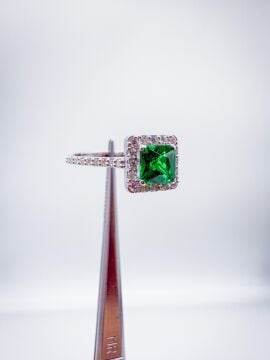 Pırlantalı Zümrüt Yüzük