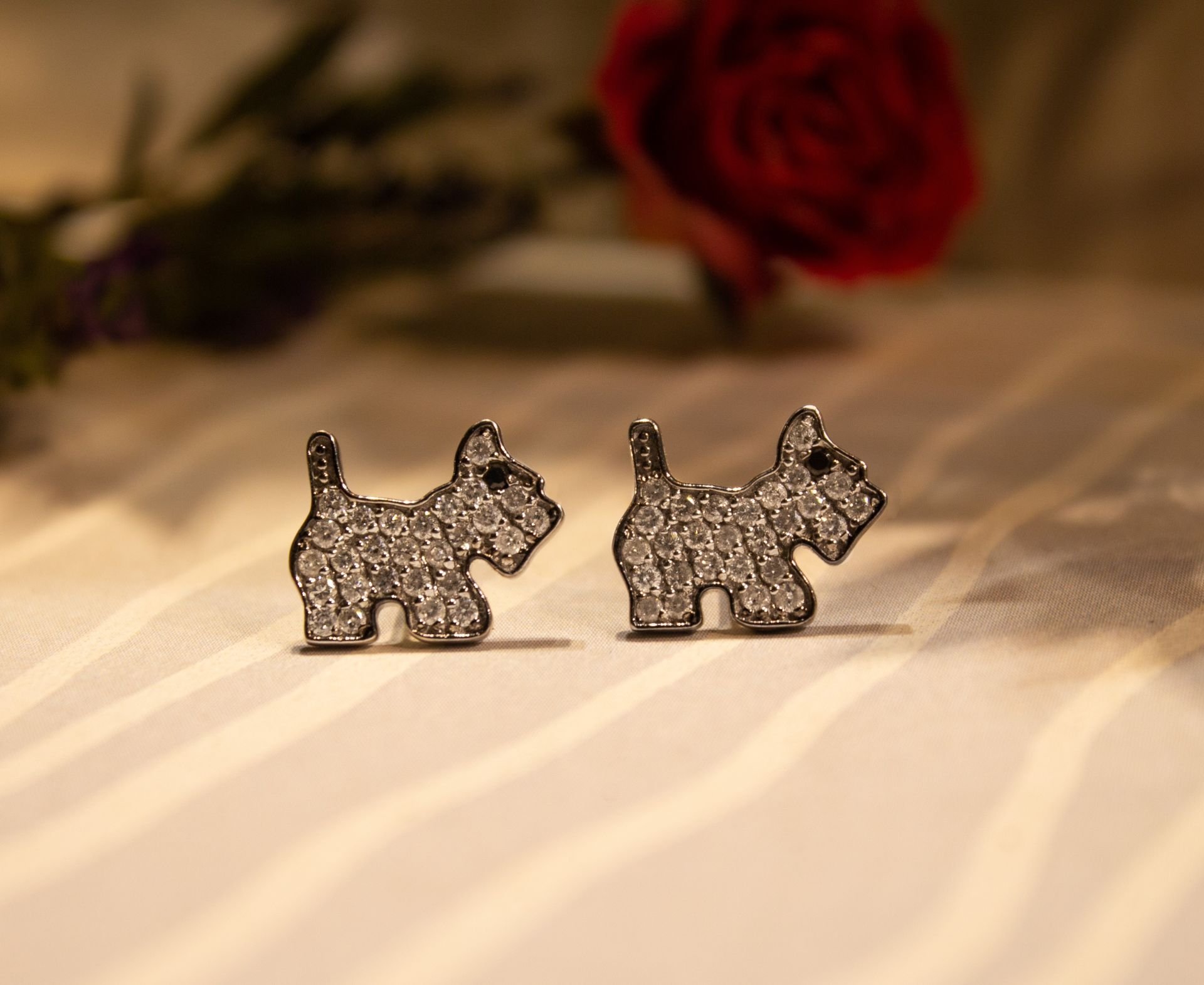 Little Dog Pırlanta Küpe