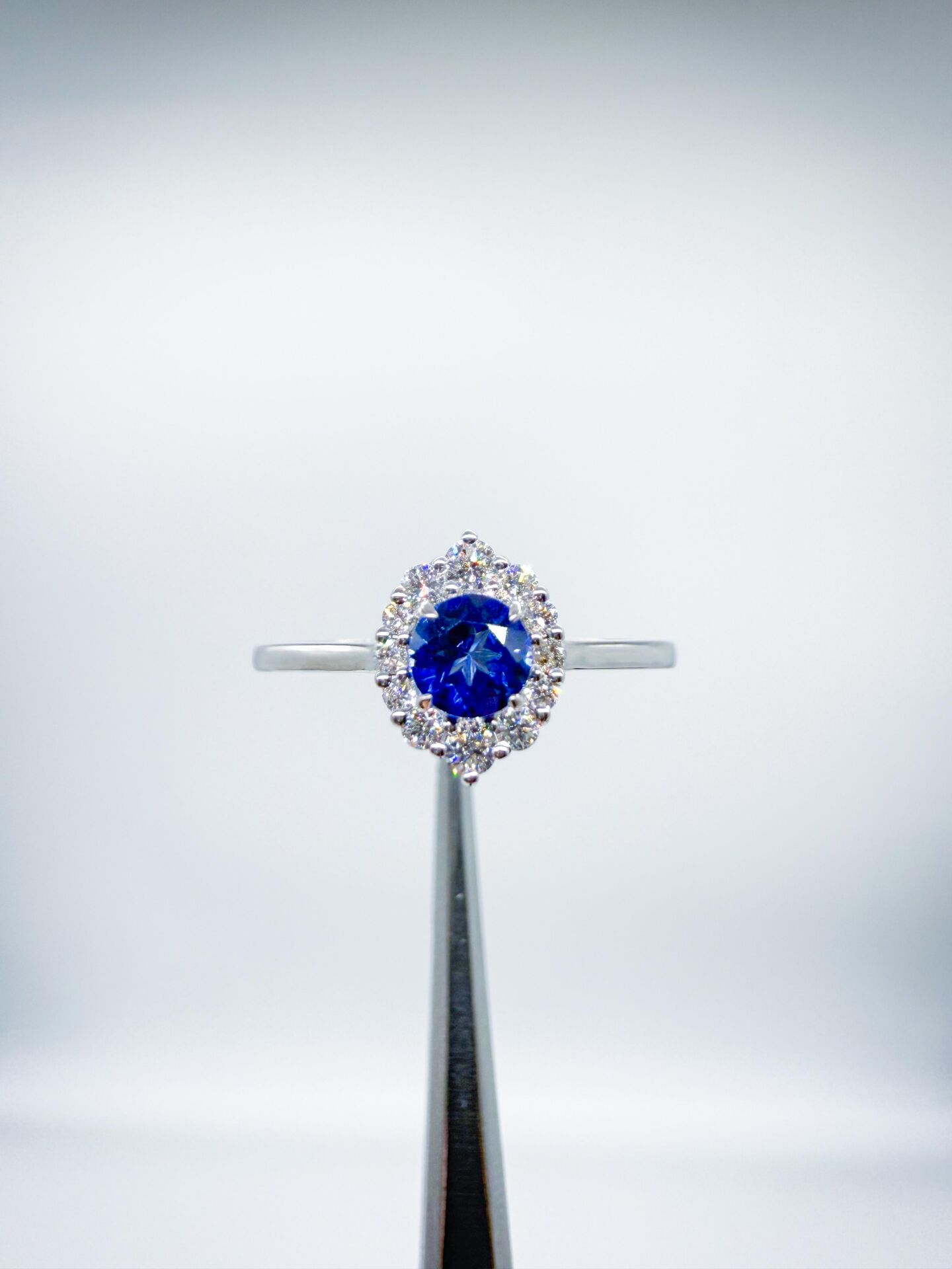 Pırlantalı Safir Yüzük
