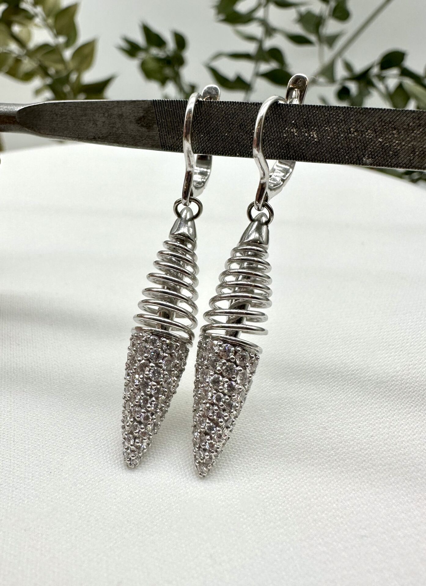 Spiral Pırlanta Küpe