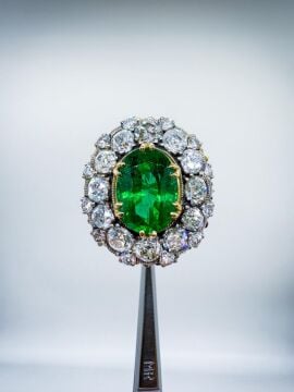 Pırlantalı Zümrüt Yüzük