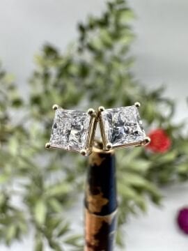 Sparkle Prenses Kesim Pırlanta Küpe