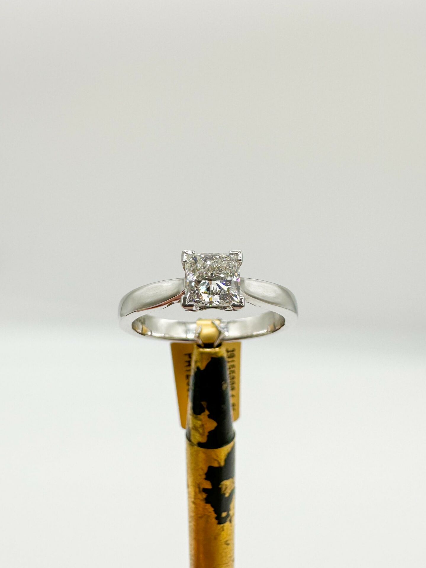 0.73ct Prenses Kesim Tektaş Yüzük