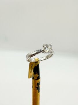 0.73ct Prenses Kesim Tektaş Yüzük