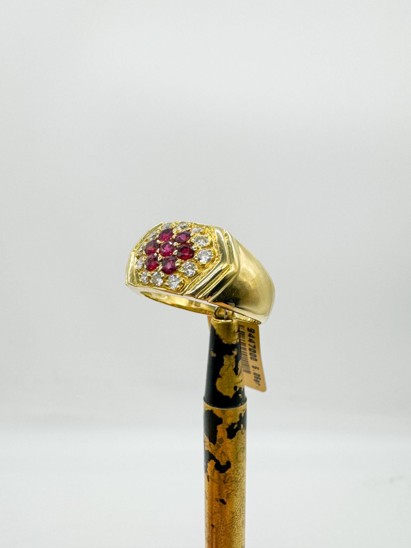 Pırlanta ve Yakutlu Yüzük