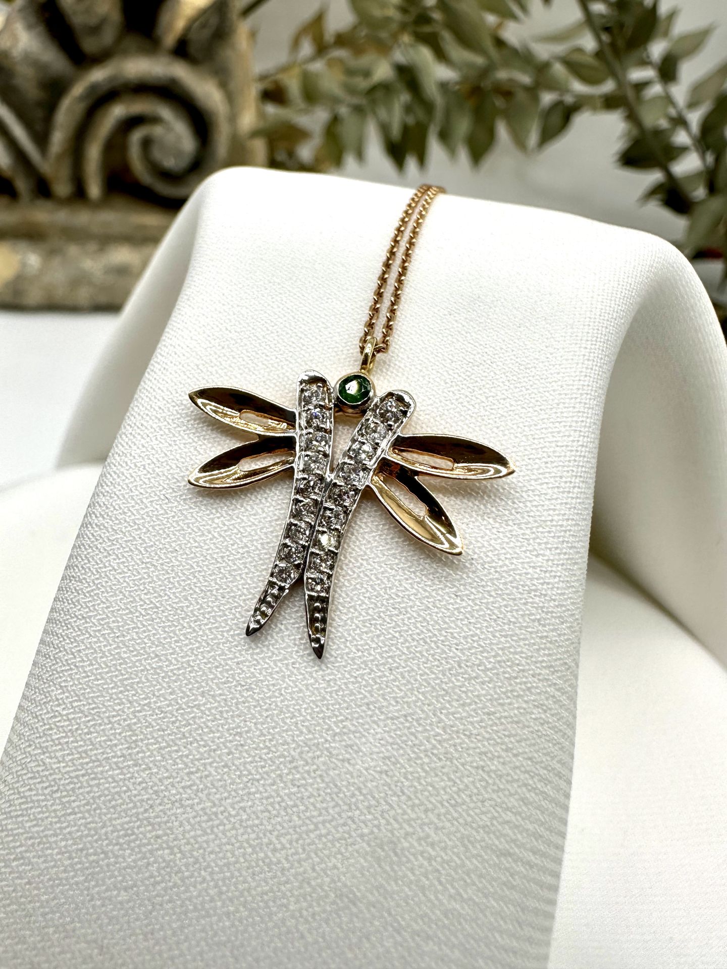 Dragonfly Pırlantalı Zümrüt Kolye