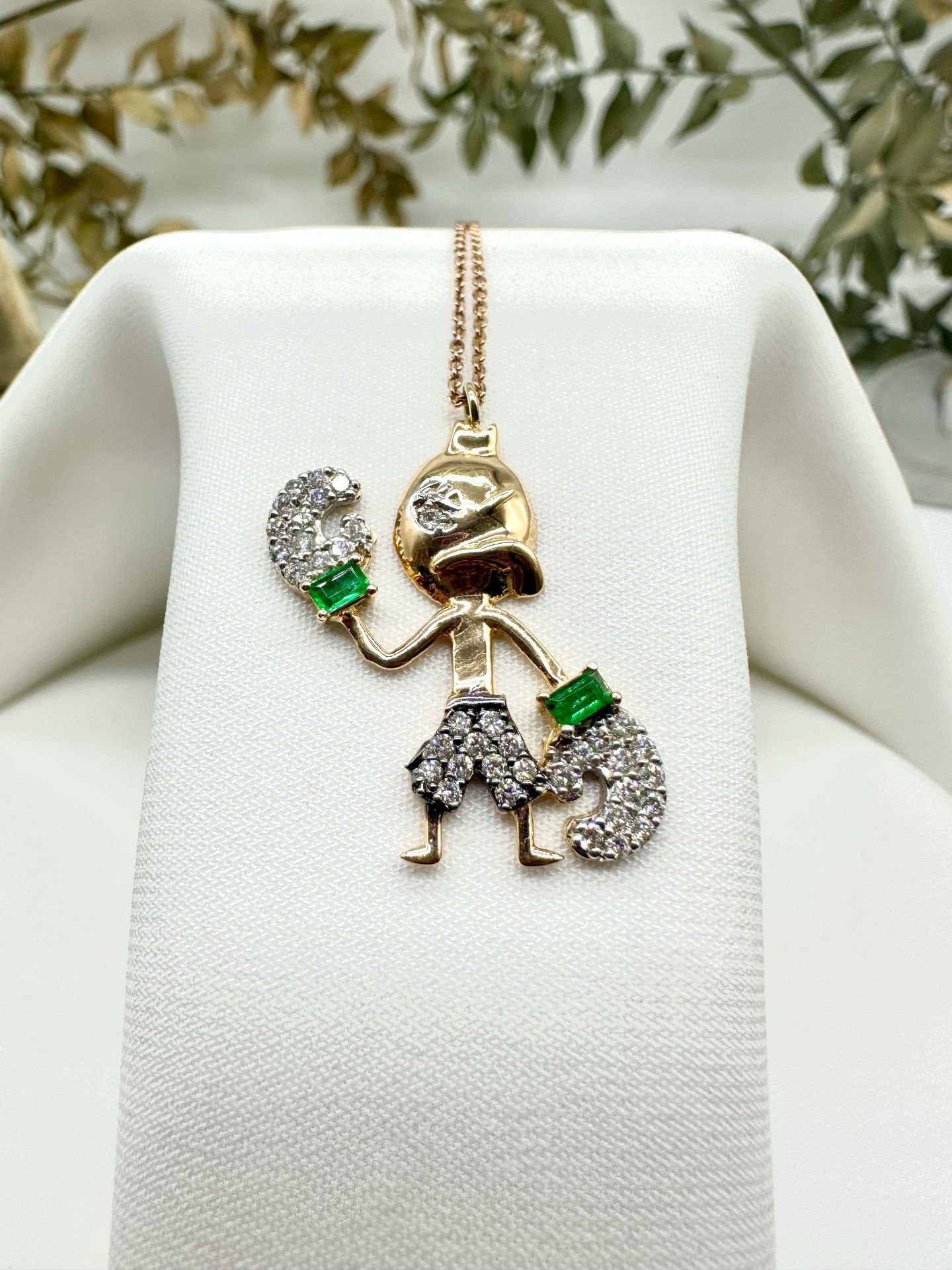 Boxer Pırlantalı Zümrüt Kolye