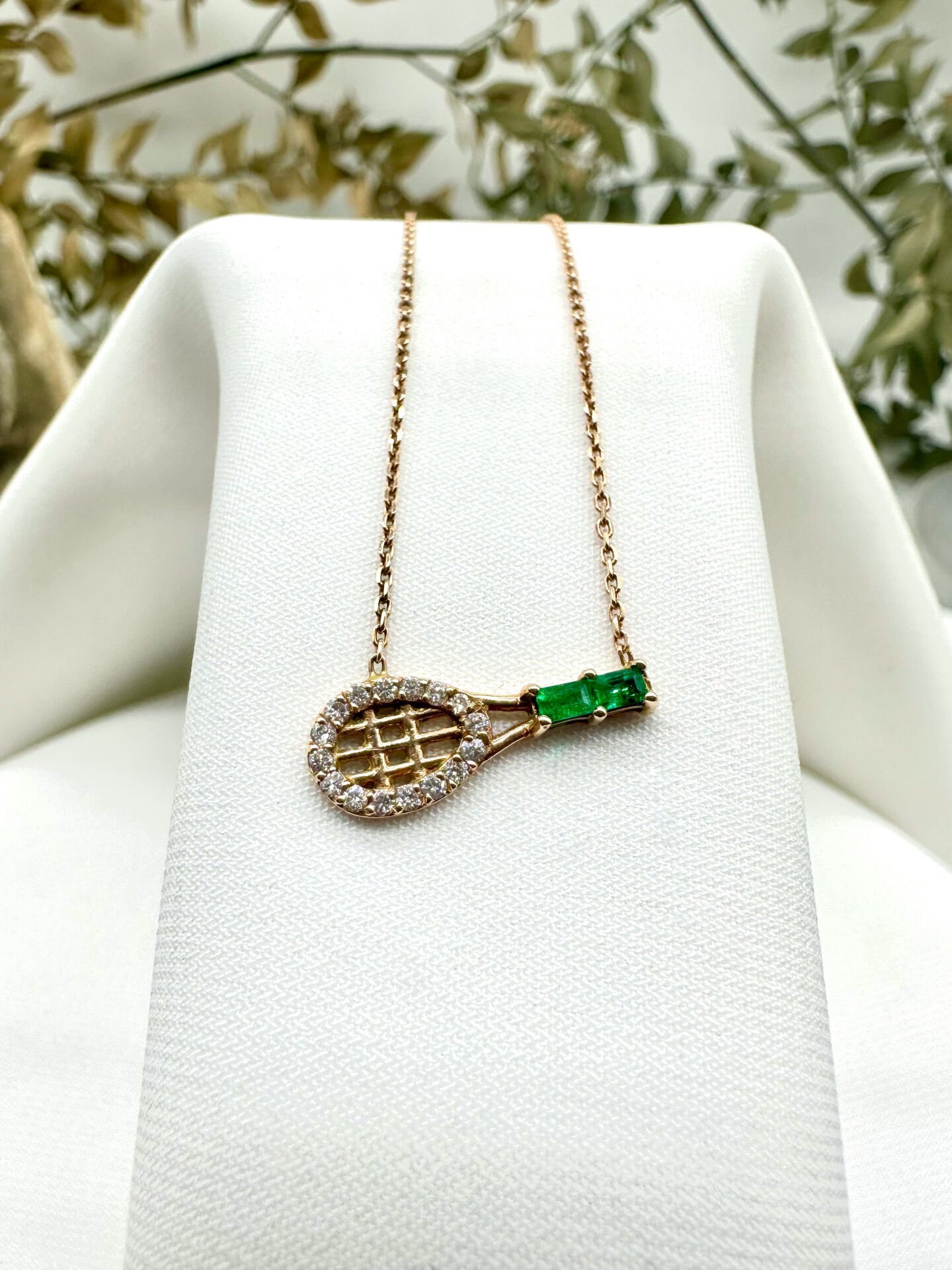 Racket Zümrüt ve Pırlantalı Kolye