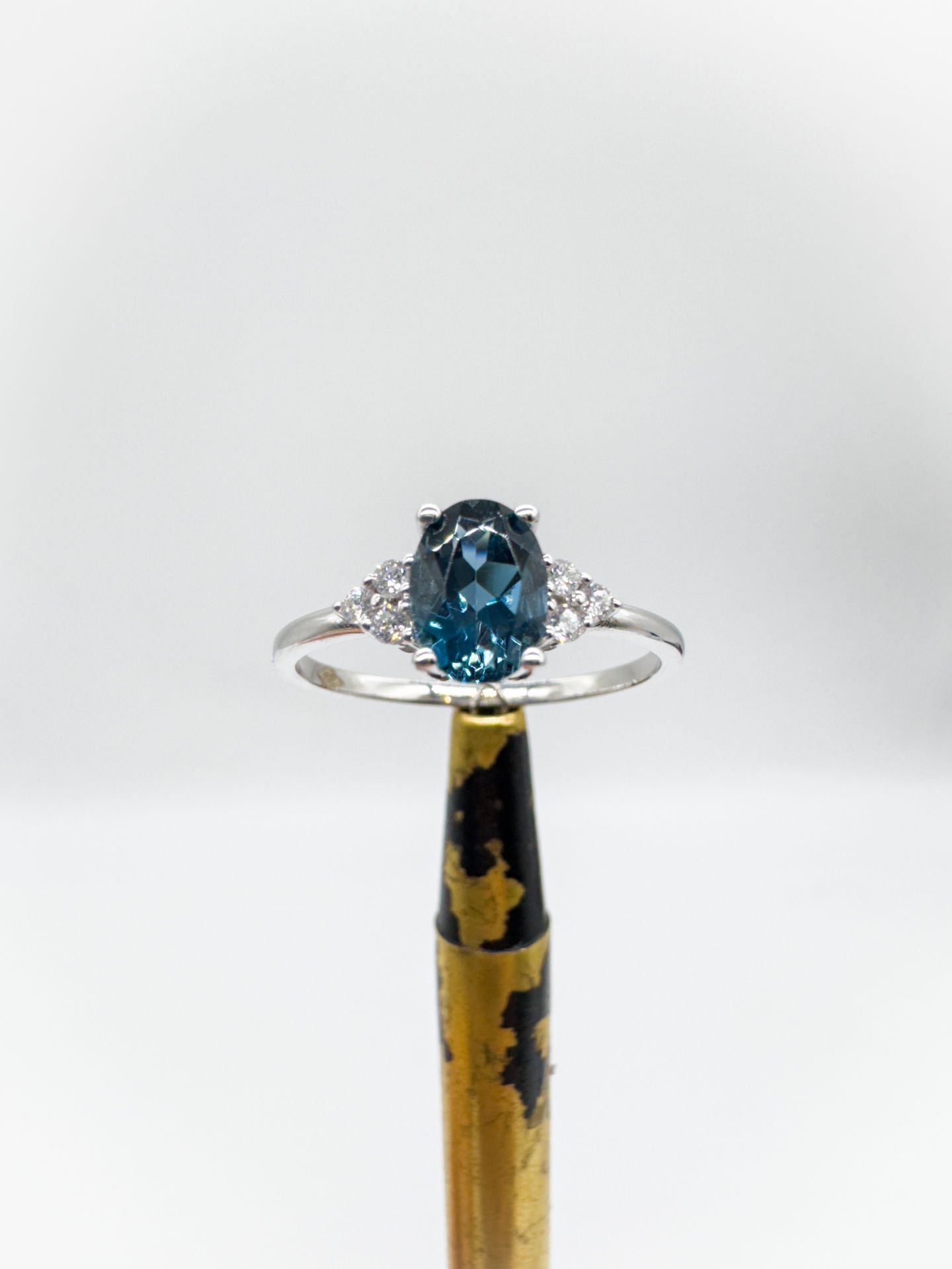 Pırlanta London Blue Yüzük