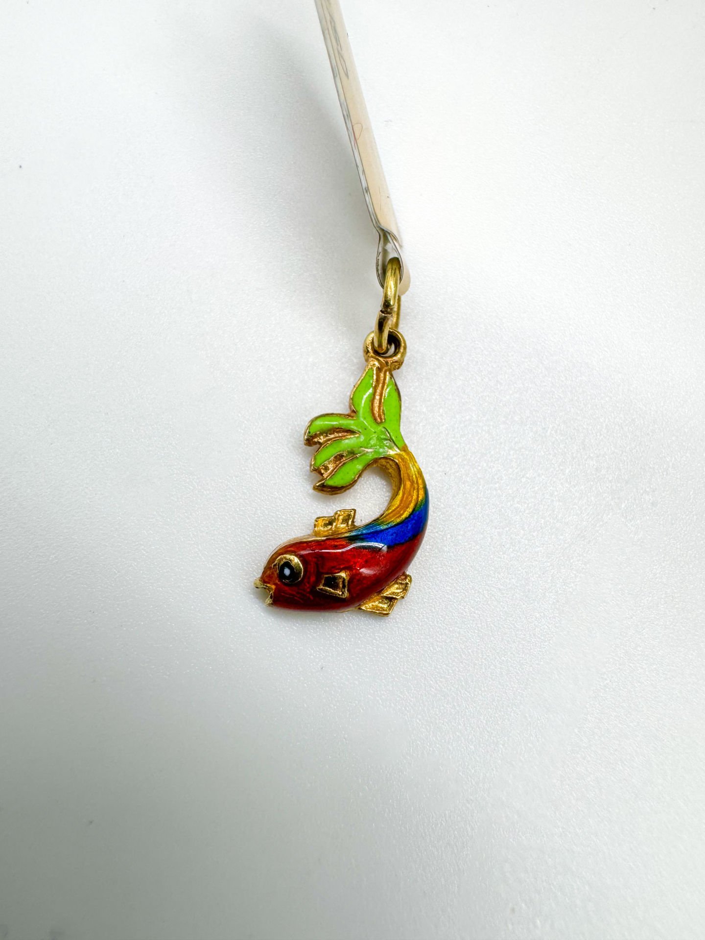 Koi Mineli Kolye Ucu