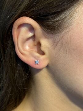 Tektaş Pırlanta Küpe