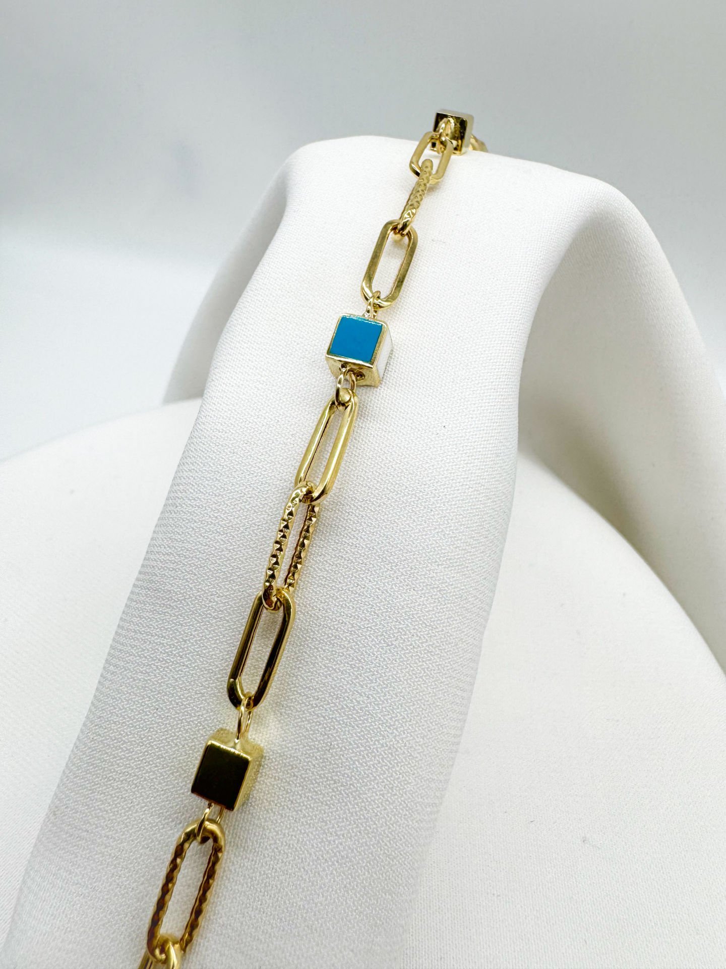 Dove Altın Zincir Bileklik