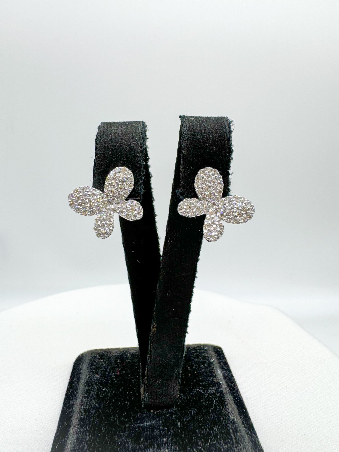 Kelebek Pırlanta Küpe