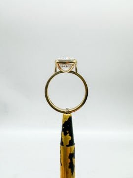 Karli Beyaz Safir Yüzük