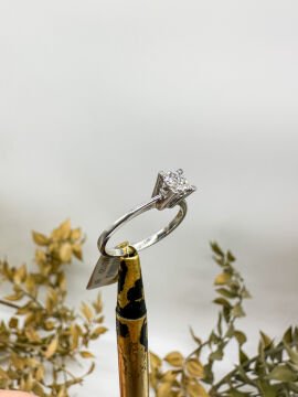 0.08 ct Pırlanta Yüzük