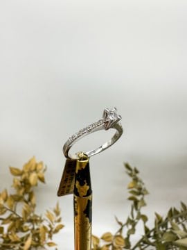 0.22ct Tektaş Pırlanta Yüzük