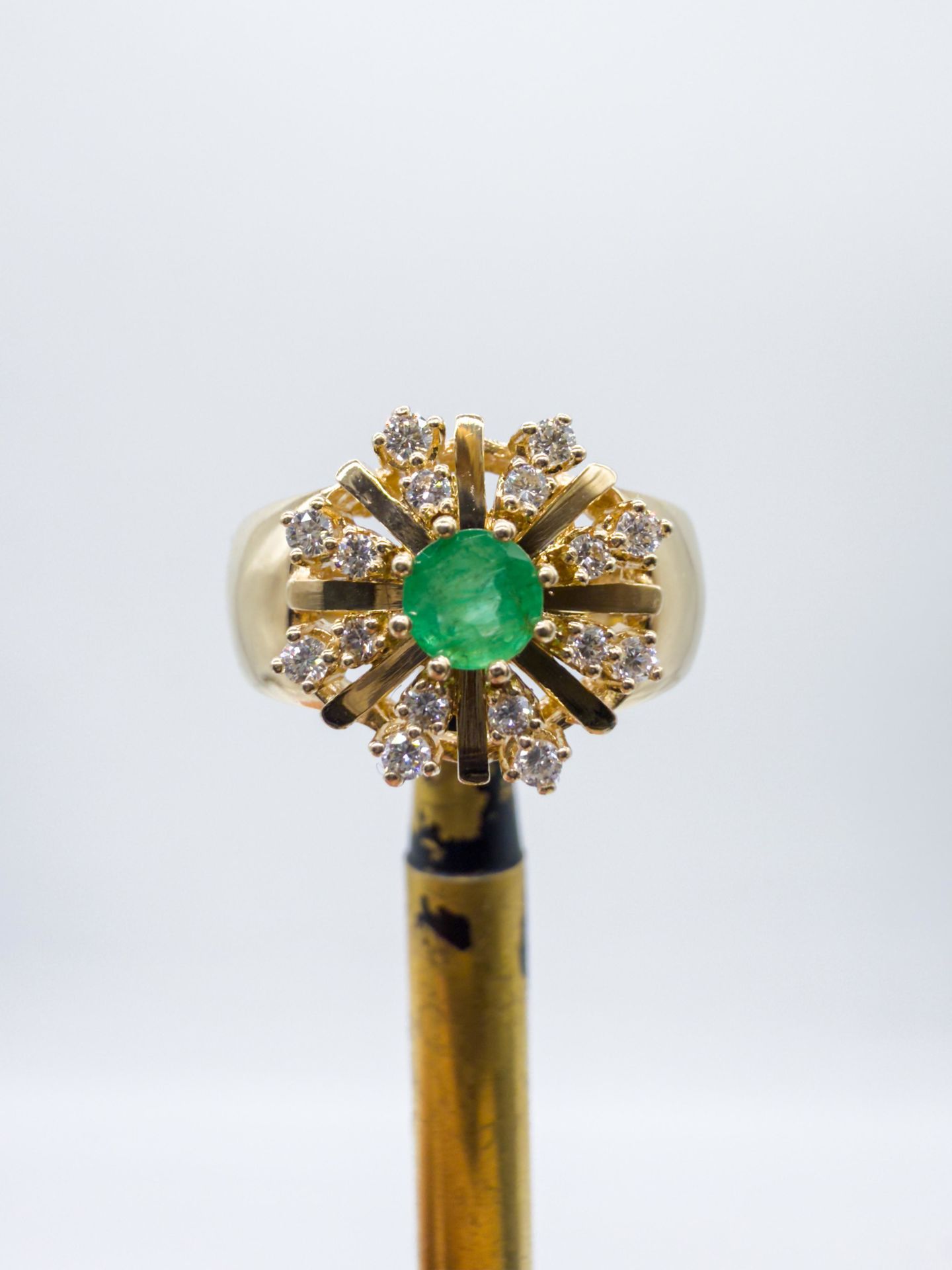 Pırlantalı Zümrüt Yüzük