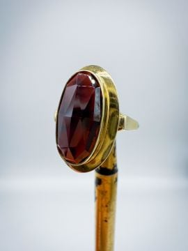 Garnet Yüzük