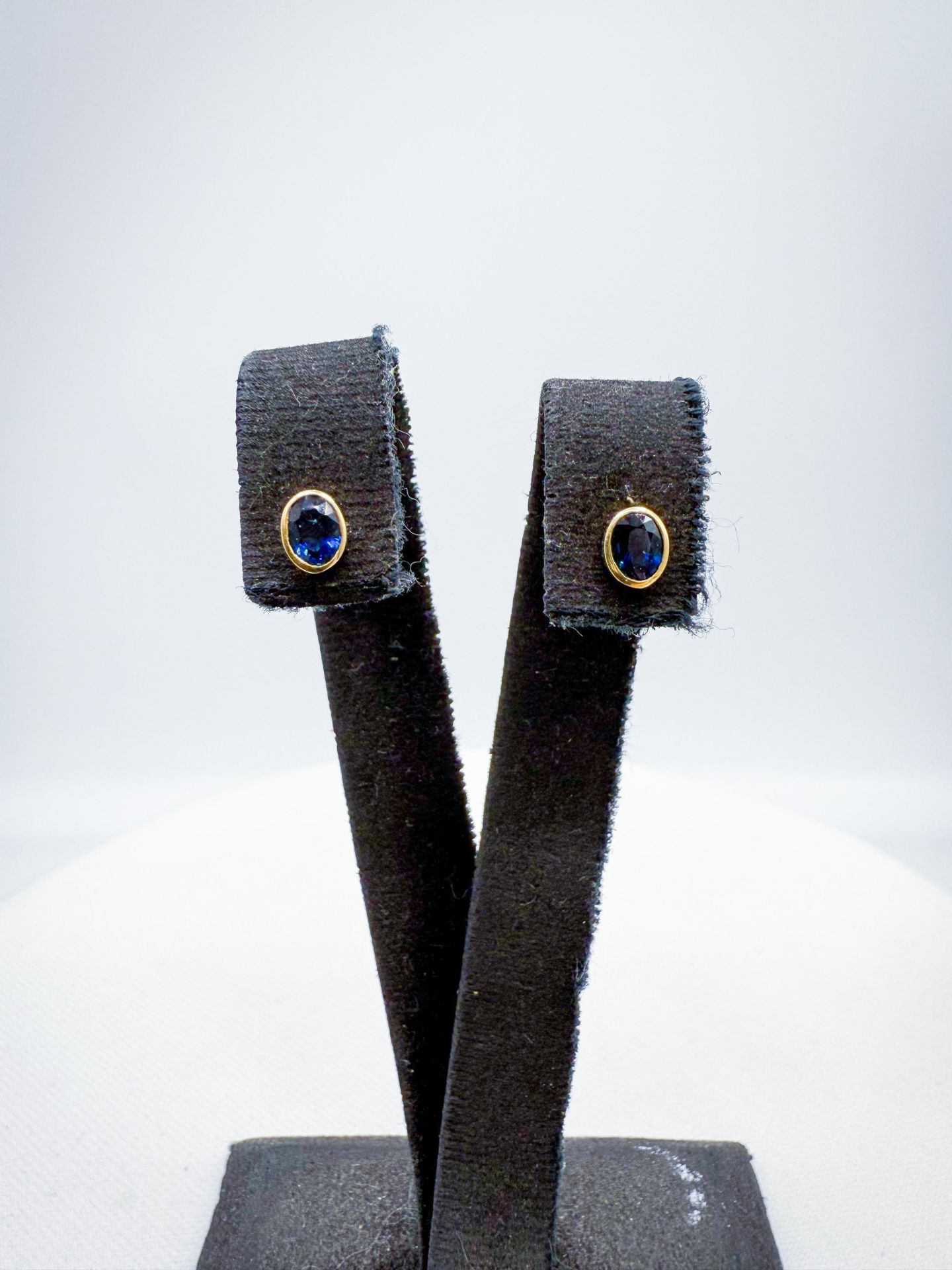 Safir Küpe
