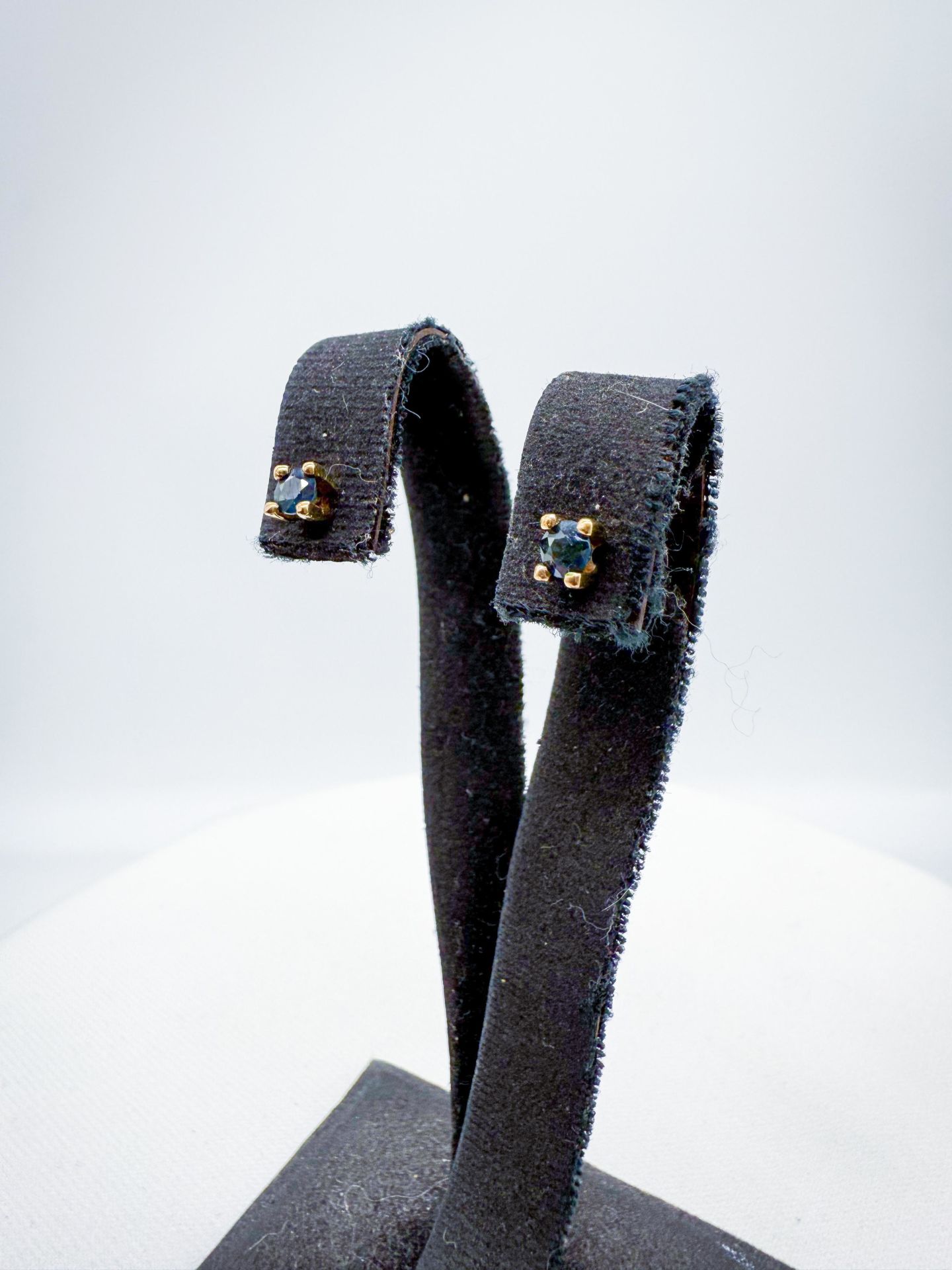 Safir Küpe