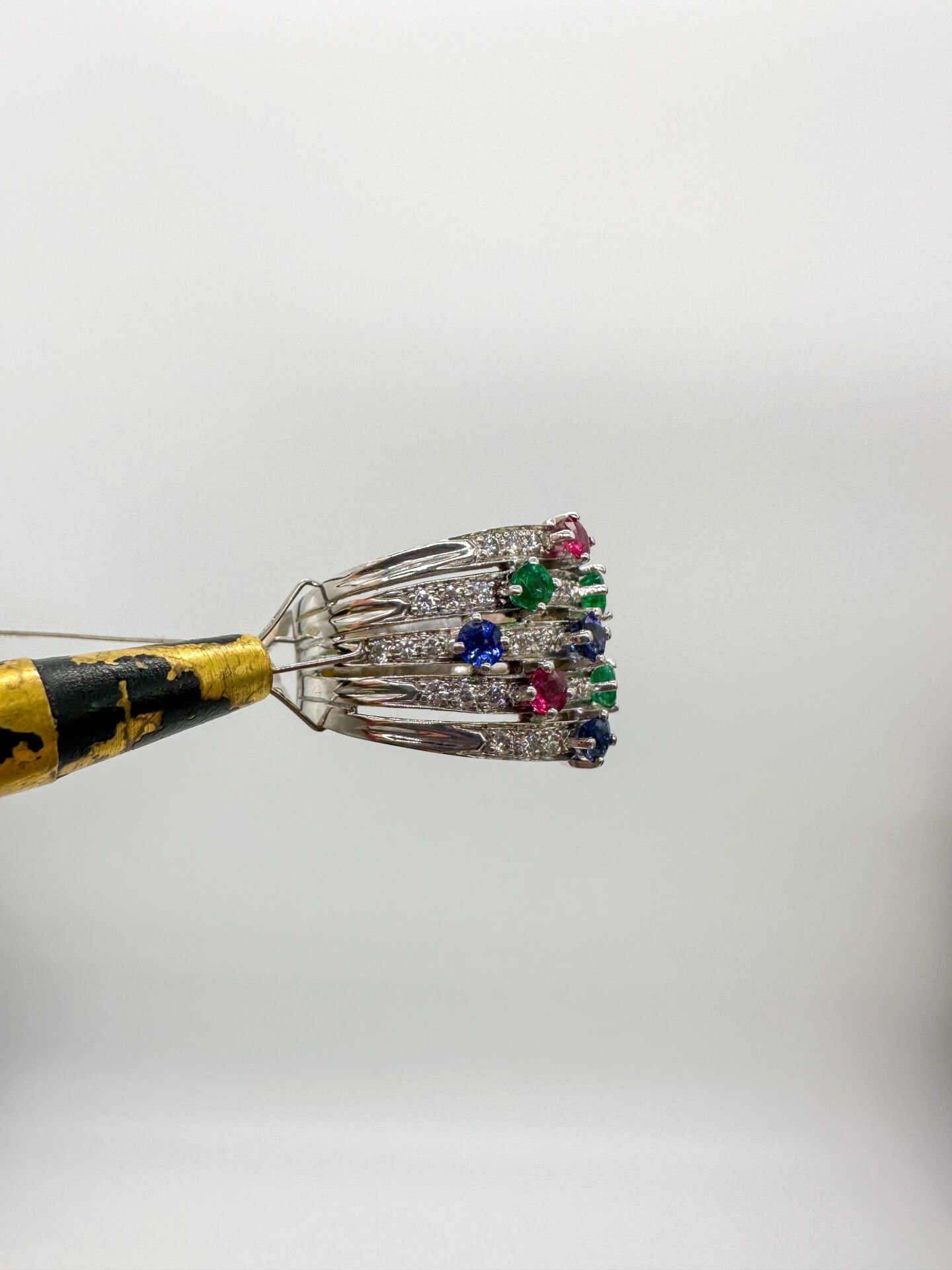 Pırlanta ve Renkli Taş Yüzük