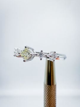 Prenses Pırlanta Yüzük