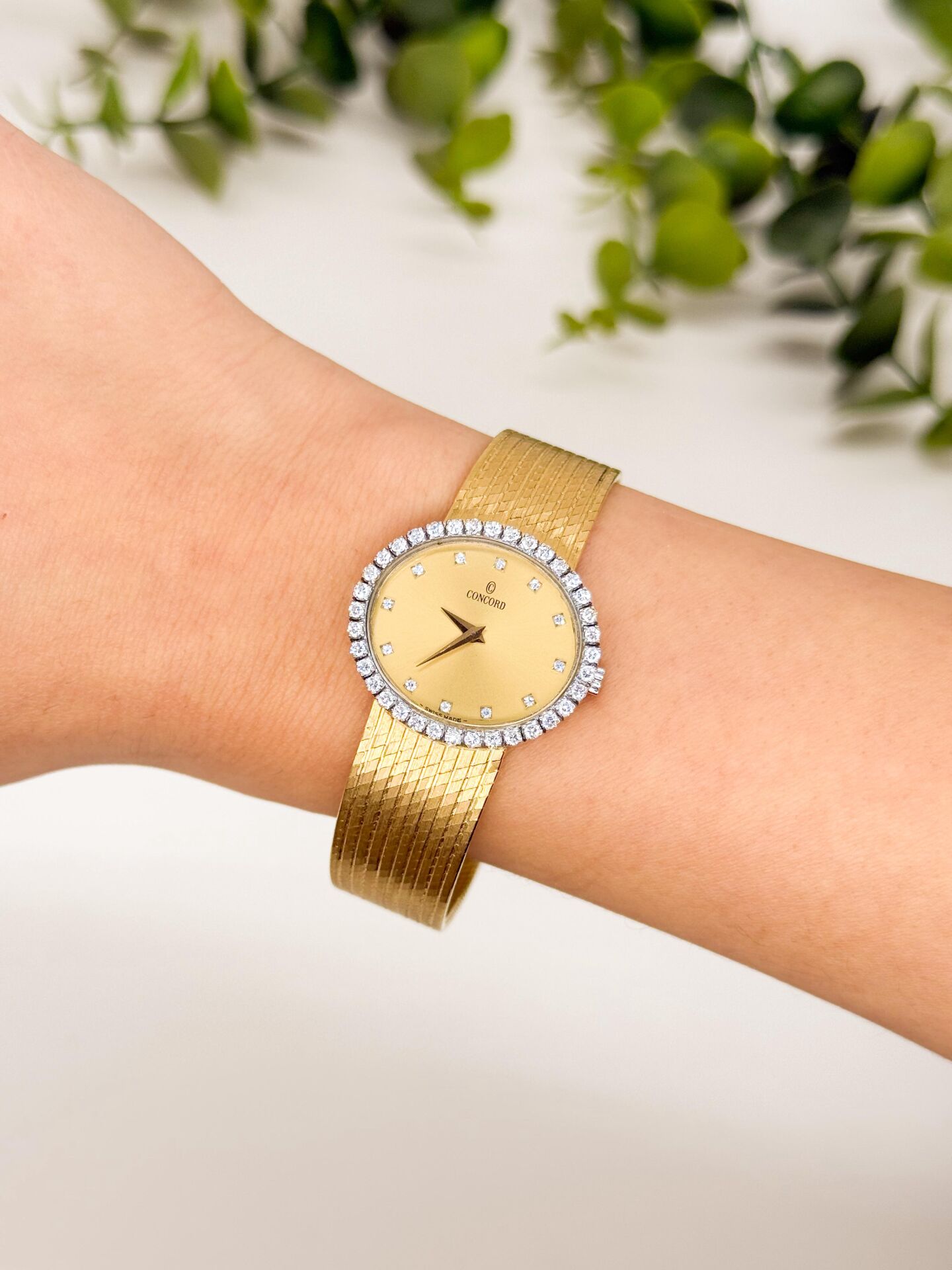 Concord Pırlantalı Altın Kol Saati
