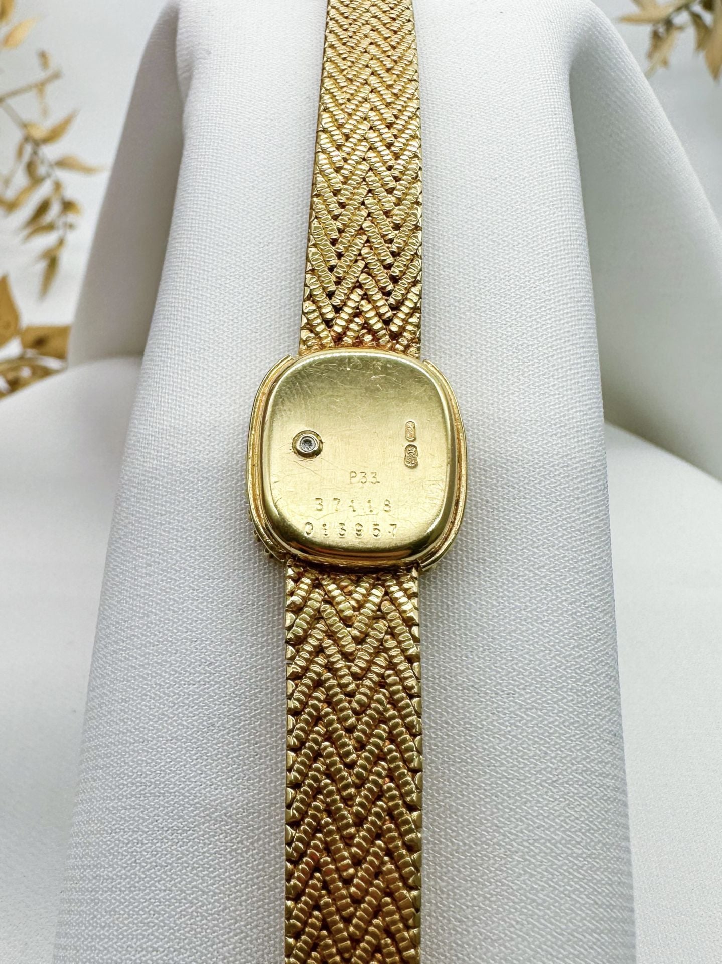 Corum Pırlantalı Altın Kol Saati