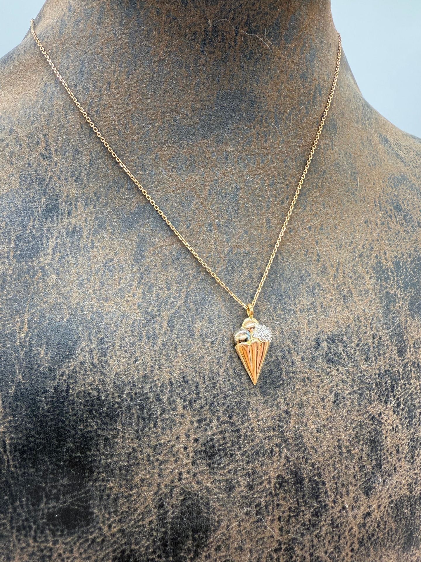 Pırlantalı Ice Cream Kolye